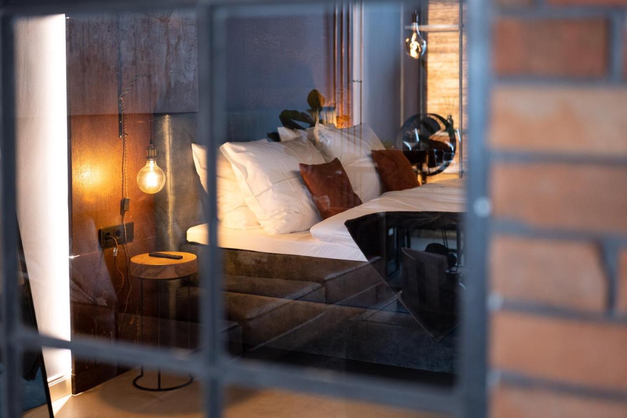 La Bodega - Designer Apartment An Der Alster Hamburg Bagian luar foto